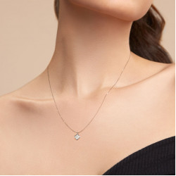 Lantisor din aur 18K cu pandantiv cu diamante 0,03 ct., model Orsini 0444CI Lantisor din aur 18K cu pandantiv cu diamante 0,03 ct., model Orsini 0444CI