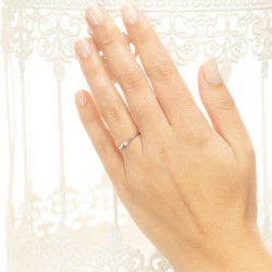 Inel de logodna din aur 18K cu diamant 0,05 ct., model Orsini 01021-05 Inel de logodna din aur 18K cu diamant 0,05 ct., model Orsini 01021-05