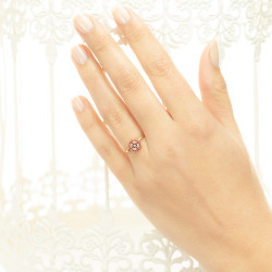 Inel din aur 18K cu diamante 0,025 ct., safire 0,09 ct. si rubine 0,11 ct., model Orsini Romania Special 2895G-B Inel din aur 18K cu diamante 0,025 ct., safire 0,09 ct. si rubine 0,11 ct., model Orsini Romania Special 2895G-B