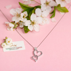 Lantisor din aur 18K cu pandantiv inima cu diamante 0,10 ct., model Orsini CI1380 Lantisor din aur 18K cu pandantiv inima cu diamante 0,10 ct., model Orsini CI1380