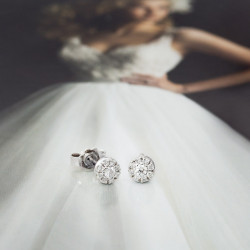 Cercei din aur 18K cu diamante 0,20 ct., model Orsini OR0574P Cercei din aur 18K cu diamante 0,20 ct., model Orsini OR0574P